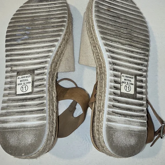 Soda Brown and Cream Espadrille Sandals Neutral Lightweight Comfortable - Picture 6 of 6